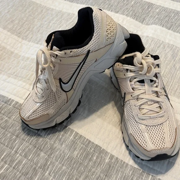Nike Beige and Black Running Shoes—NIKE ZOOM VOMERO 5 - Picture 1 of 5